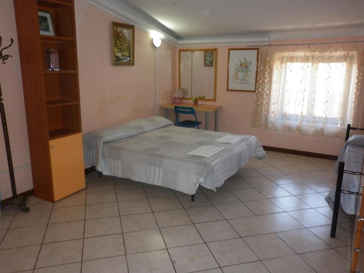 Roma Inn 2000 Dış mekan fotoğraf